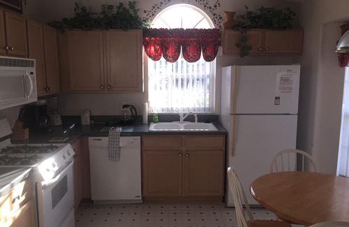 Indian Point House | Luxury Villa near Disney and Universal with Private Pool, Free Wifi , Game Room.
