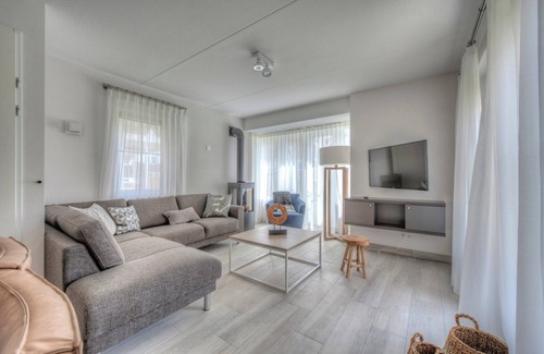 Municipality of Vlissingen Villa | Luxury Villa near Noordzee with Sauna