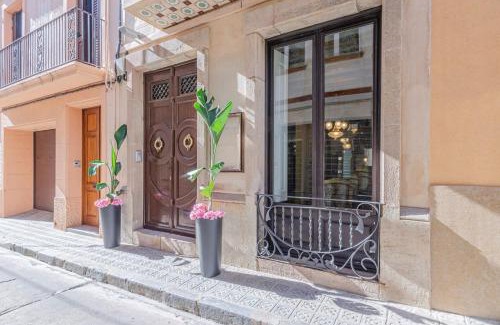 Canet de Mar Villa | Luxury villa next to the beach