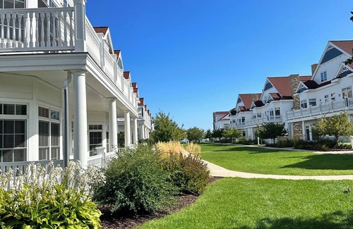 Sheboygan Villa | Luxury Villa on Lake Michigan!
