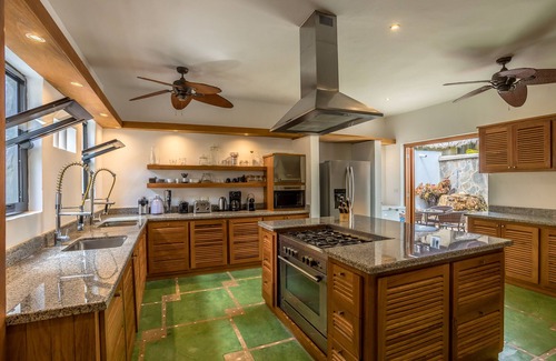 Las Terrenas Villa | Luxury villa Playa Bonita – beachfront, private pool, chef, 7 BR, sleeps 20