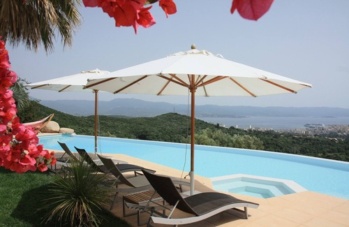 Alata Villa | LUXURY VILLA POOL (20m) OVERLOOKING FABULOUS BAY AJACCIO