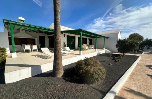 Playa Honda Villa | Luxury Villa Sea Front -La Orilla