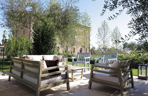 Sarteano Villa | Luxury villa Tuscany for rent, large tuscan villa to rent, villa with pool and views tuscany Italy