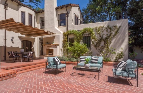 Crescent Park House | Luxury Villa w/Pool Palo Alto Silicon Valley, Downtown, King Bed