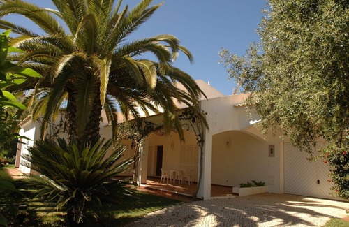 Conceicao e Cabanas de Tavira Villa | Luxury Villa with private salt water pool, near beach, golf courses. Free Wi-Fi