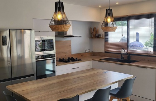 Candillargues Villa | Luxury Villa with Year-Round Comfort and Saltwater Pool in Prime Location