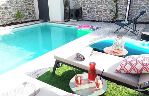 Candillargues Villa | Luxury Villa with Year-Round Comfort and Saltwater Pool in Prime Location