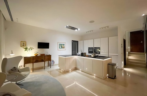 Benalmadena Villa | Luxury Villa with Infinity Pool, Sea View, Mountain View, Wi-Fi, A/C, Terrace & Garden