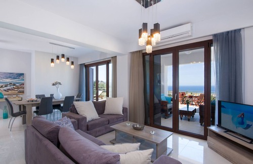 Kolymbari Villa | Luxury villa with private pool, relaxing place and magnificent view