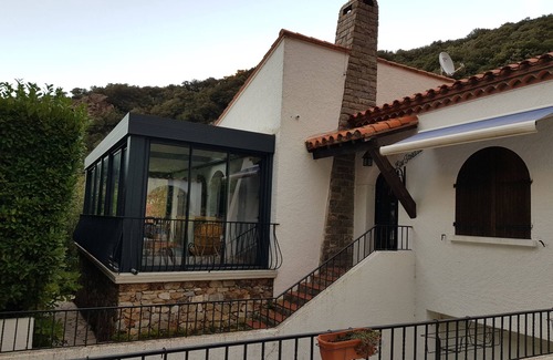 Sorede Villa | Luxury villa with spectacular mountain views and facing the relaxing Rio