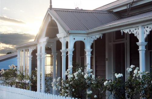 Anderson Park Villa | Luxury Village Villa 200metres from Village