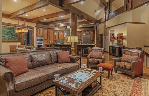 Boulder Ridge House | Luxury W/Mountain Views + Hot Tub + Close to skiing - Rocky Mountain Lodge