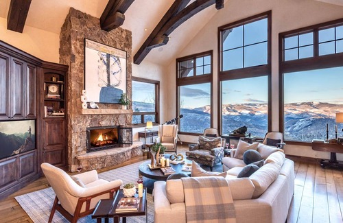 Cordillera House | Luxury W/Mountain Views + Hot Tub + Close to Golf/Nordic Skiing – Wilton House
