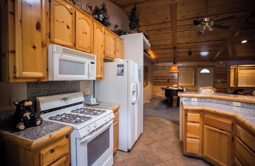 Summit Estates House | Luxury w Spa Foosball - DeCarlo House