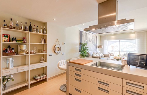 Benalmadena Costa Apartment | Luxury Waterfront Apartment with Pool, Terrace and Wi-Fi