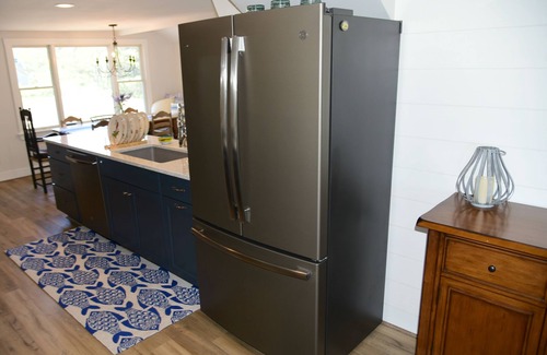 Kennebunk House | Luxury Waterfront, 5 Bedroom, 3.5 Bathroom Private Beachfront Paradise Sleeps 10
