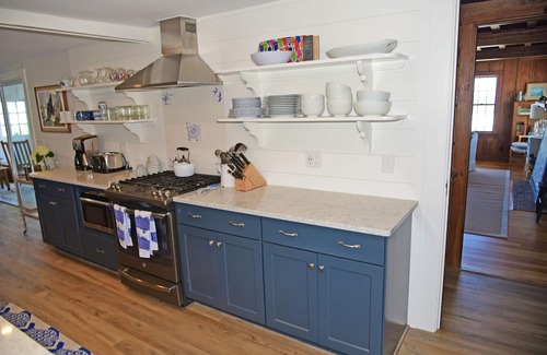 Kennebunk House | Luxury Waterfront, 5 Bedroom, 3.5 Bathroom Private Beachfront Paradise Sleeps 10