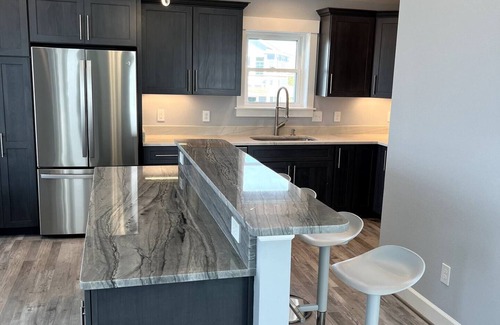 Salvo House | Luxury Waterfront 5BR/5BA {Private Pool & Tiki Bar + Elevator}