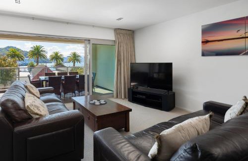 Picton Apartment | Luxury Waterfront Apartment - Abode No 1