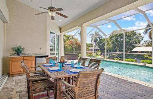 Yacht Club House | Luxury Waterfront Direct Gulf access - Walk to Beach & Bikes - Villa Coral Mist - Cape Coral