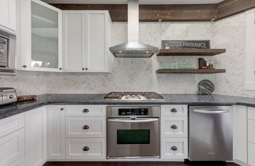 Wilden House | Luxury Waterfront Getaway