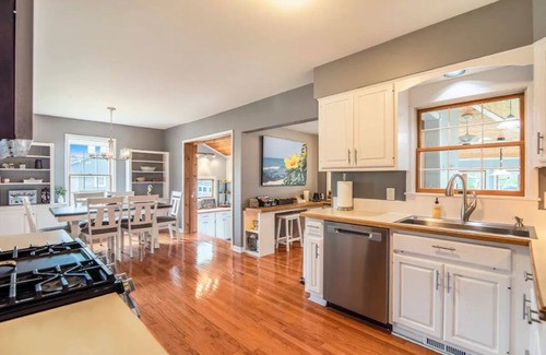 Linden House | Luxury waterfront home w/indoor hot tub and sauna