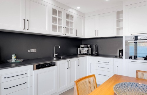 Dagbelen Apartment | Luxury Waterfront House 9 min to Yalikavak Marina