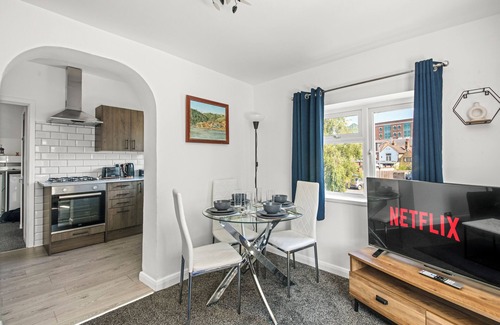 Watford House | Luxury Watford 2 Bed House FREE Parkingn