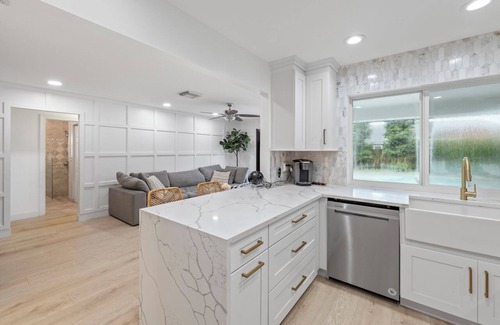 Wellington House | Luxury Wellington Pool Home!