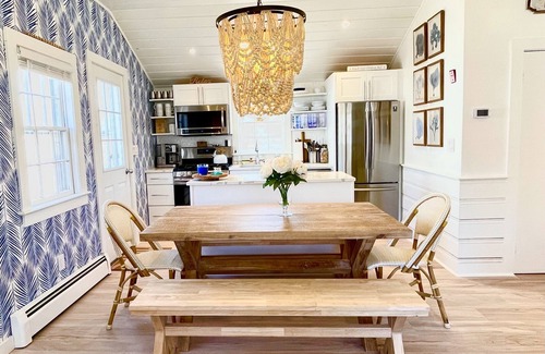 Bass River House | LUXURYBEACHHOUSE*walk2beaches*firepit/bikes/fencedyard/kingbed