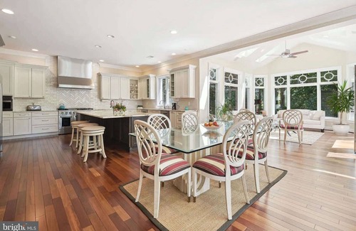 Bethesda House | LuxuryStay in Bethesda | Spacious & Prime Location