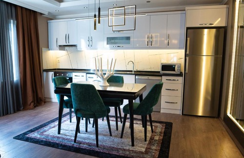 Alanya Apartment | Luxus-Apartment 2BR, Klima, Netflix, 700m Strand