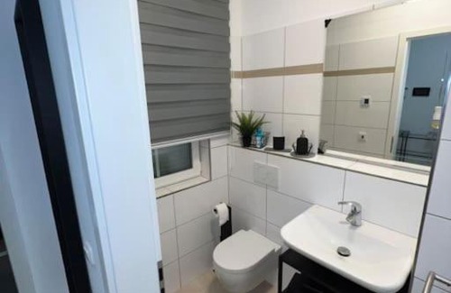 Neukoelln Apartment | Luxus-Doppelhaushälfte im ruhigen Blumenviertel