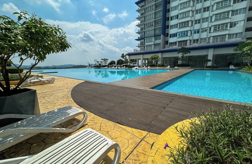 Kajang Condo | Luxyry home with reasonably price , spend time with family