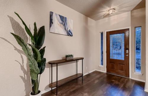 San Antonio House | Lxry 4 BR, near attrns (St1)