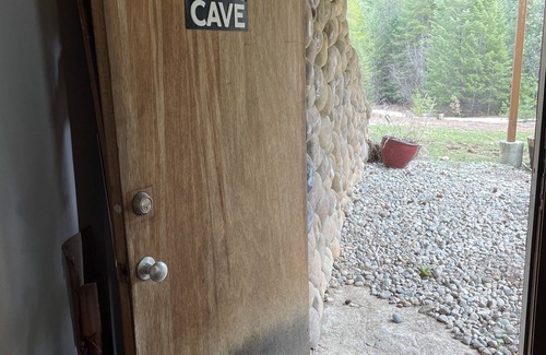 Spirit Lake Cabin | Lyman's Cabin, perfect get away!