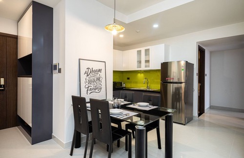 Thu Thiem Apartment | Lynhapartment-Saigon Royal Residence 2bed Pool Gym