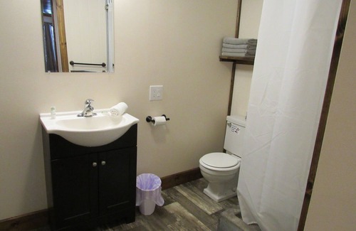 Almo Hotel | Lynnhurst Resort - Motel Unit 7 Sleeps 4 Jet Ski Rental Available!