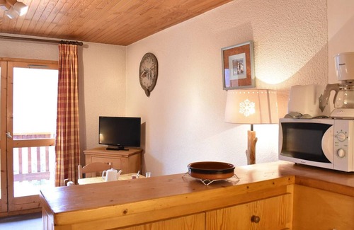 Meribel Apartment | Méribel: 2-room apartment, 5 ppl, near slopes and shops