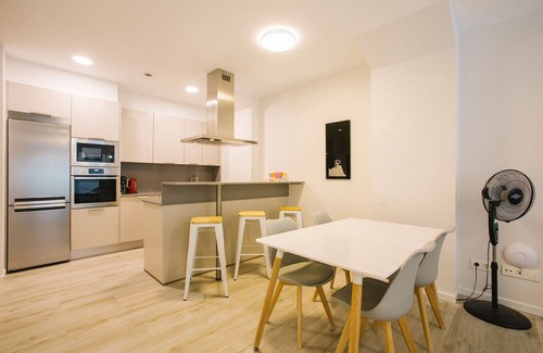 Gros Apartment | M Gloria Suites 5 1C inner courtyard, one bedroom