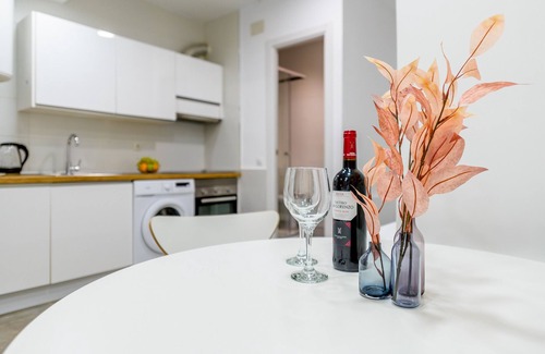 Hortaleza Apartment | M (GUA6L) Acogedor y Espacioso Estudio en Madrid