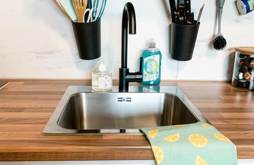 Seeg Apartment | M&M Apartment