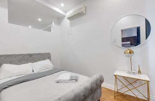 Milton Park Apartment | M11 - Stylish & Cozy 2bdr in Plateau Montreal