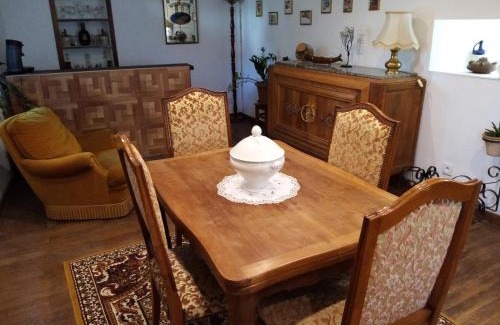 Dancevoir Bed & Breakfast | Maïstine