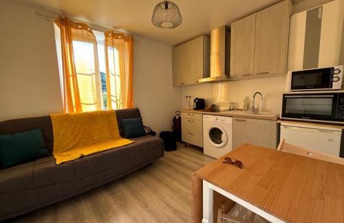 Milly-la-Foret Apartment | Ma Belle Conciergerie - COSY 2pièces centre Historique Milly-La-Foret
