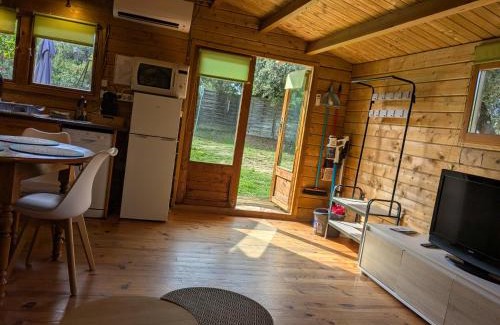 La Roque-sur-Ceze Ski Chalet | Ma petite cabane Gites des oliviers