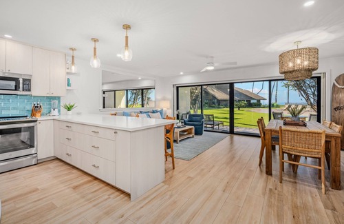Kihei House | Maaleaa Surf C5 Oceanfront townhouse on miles of Sandy Beach