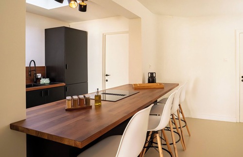 Lanaken Apartment | Maas Suites - The River House