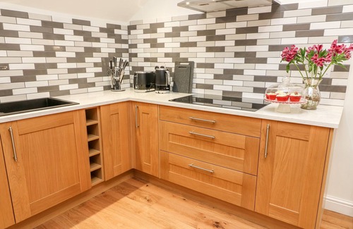 Kirkby Stephen Cottage | MACAW COTTAGES NO 4, character holiday cottage in Kirkby Stephen